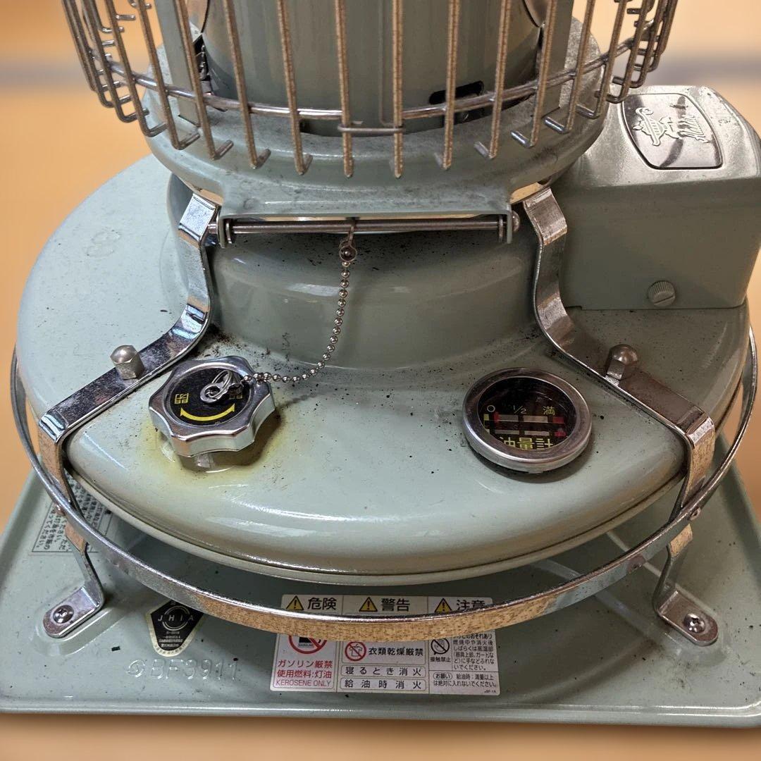 アラジン　石油ストーブ