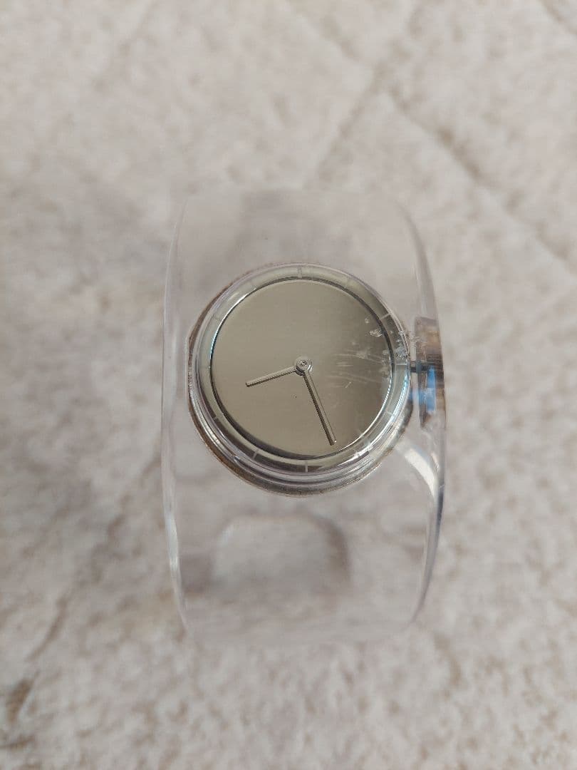 Issey Miyake o バングルウォッチ　時計　シルバー