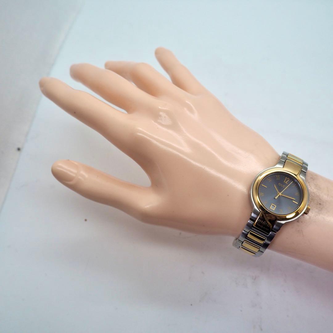 581 稼働 GUCCI レディース 時計 8900L デイト　シルバー　コンビ