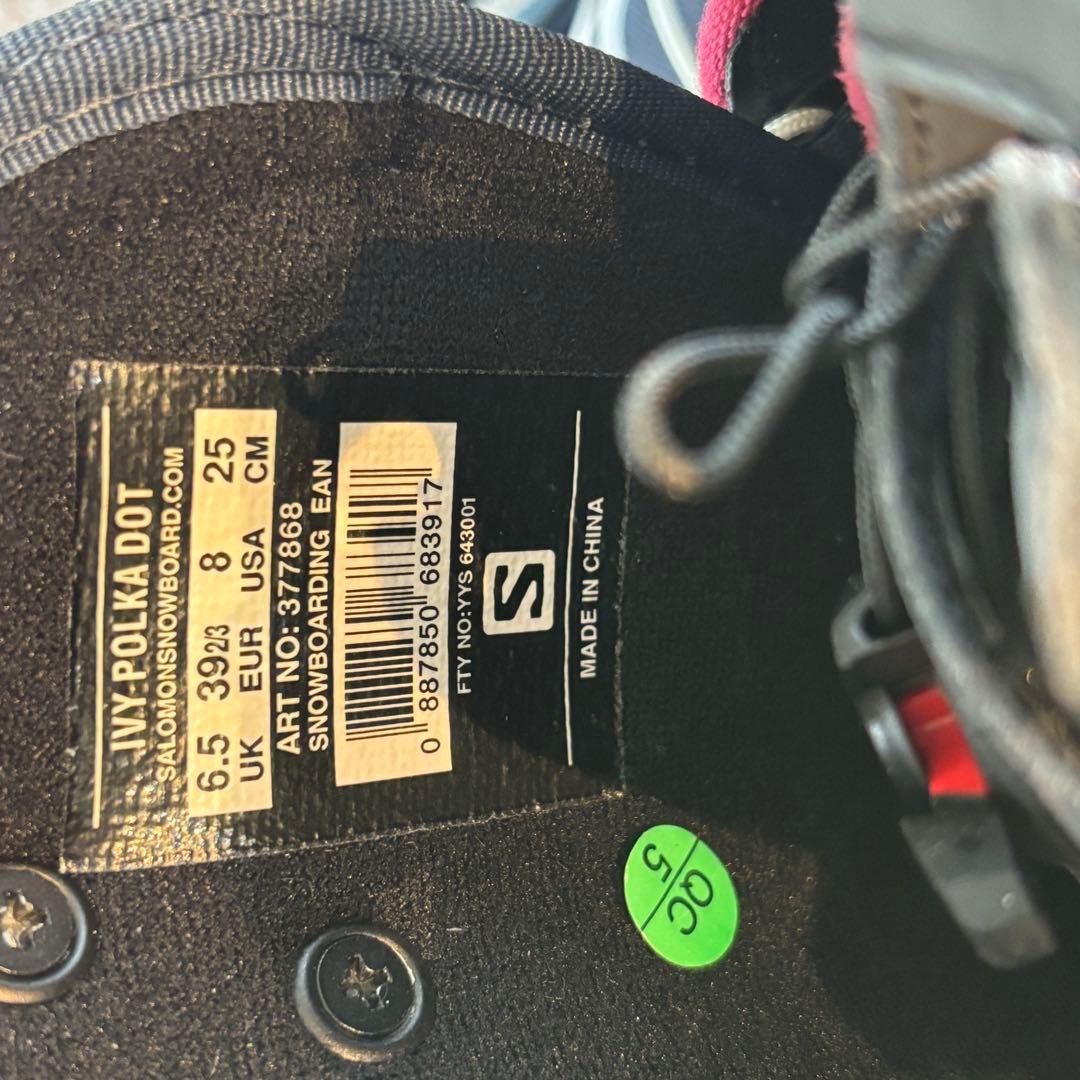 未使用タグ付　SALOMON IVY 25cm スノーボードレディースブーツ