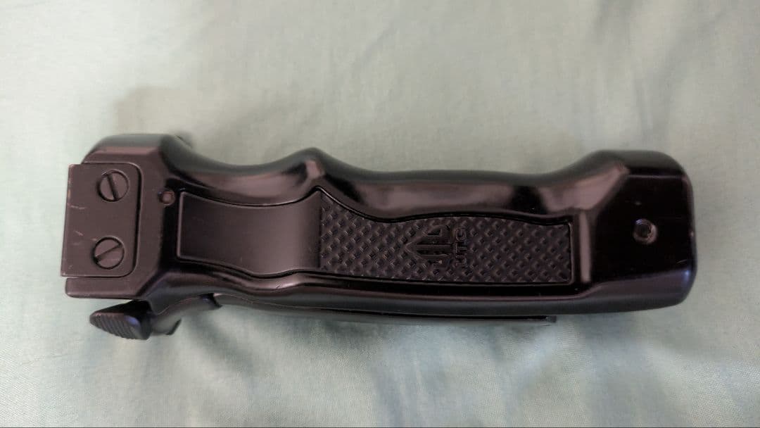 台湾軍採用　LEAPERS UTG バイポッドグリップ 　フォアグリップ