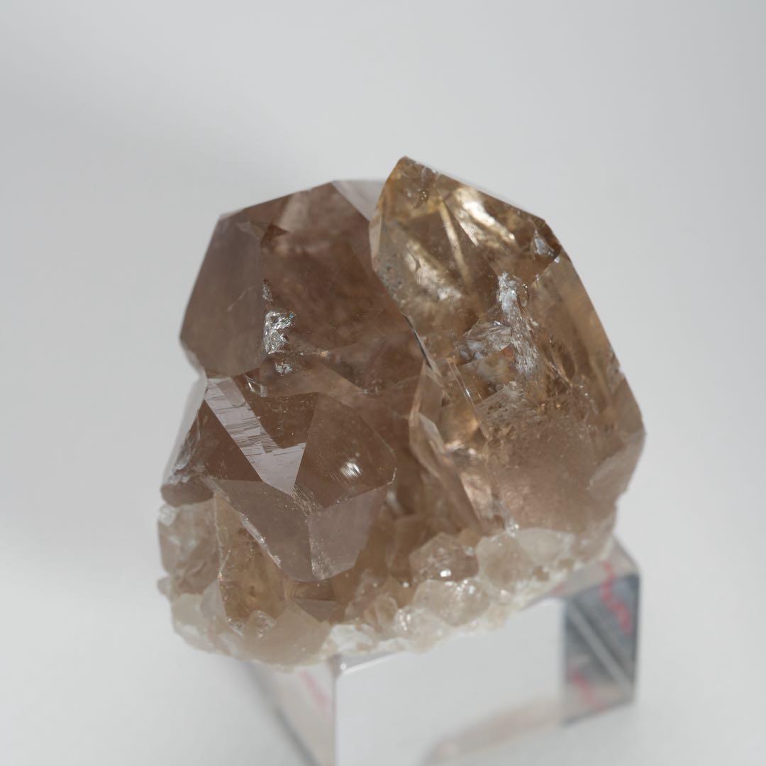 【最高級】スイス産スモーキークォーツ 58×40×36mm