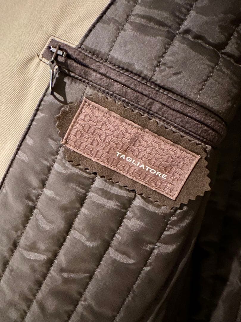 TAGLIATORE（タリアトーレ） ベージュ トレンチコート　48