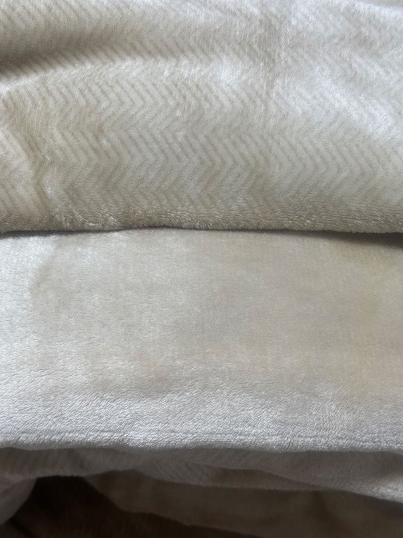 ニトリ そのまま使える吸湿発熱掛け布団 シングル 2枚