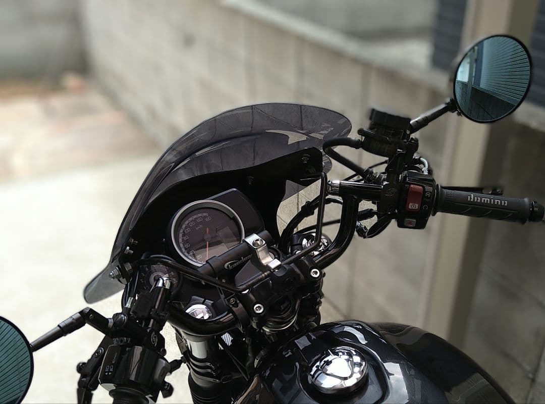 シックデザイン製スモークガイラシールド 汎用 GB350 GB350S