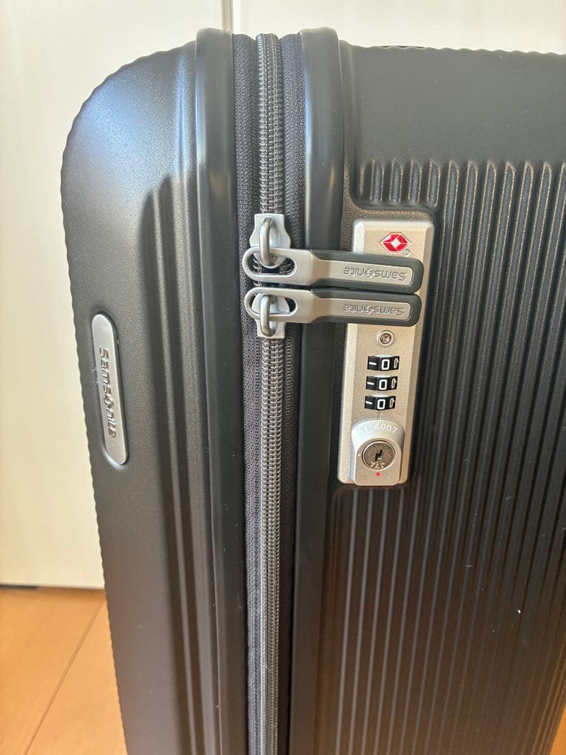美品　サムソナイト スーツケース アークスピナー55 機内持ち込み TSA 四輪