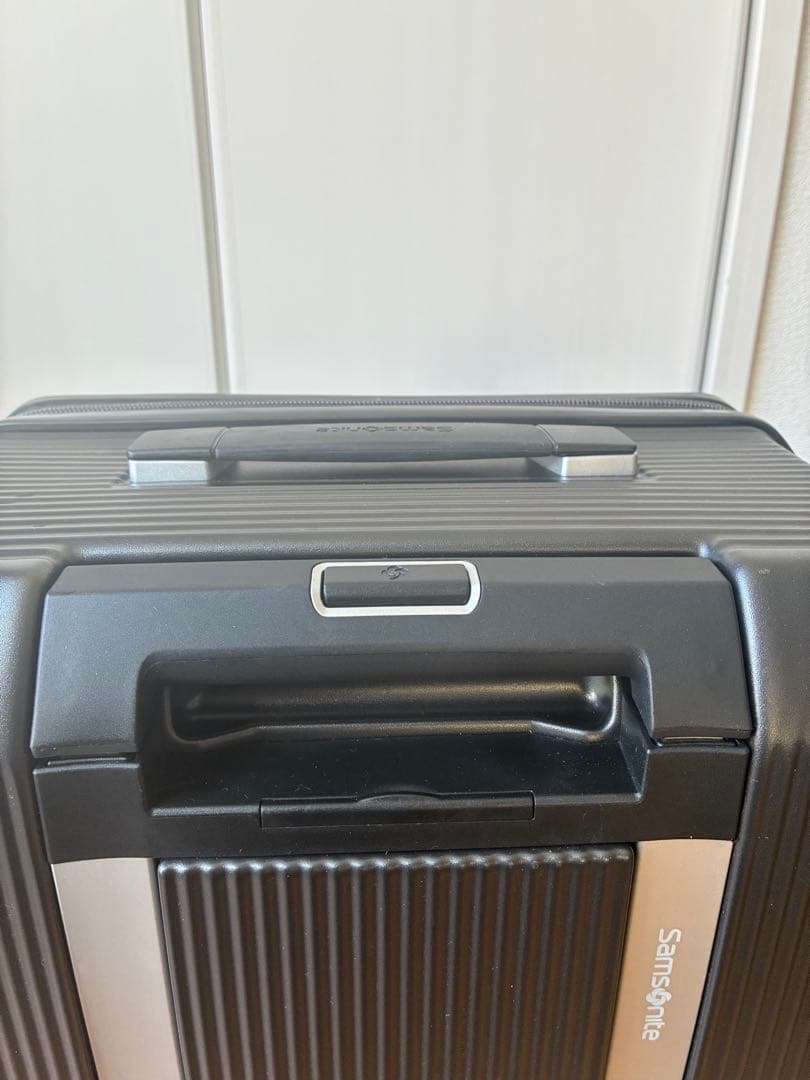 美品　サムソナイト スーツケース アークスピナー55 機内持ち込み TSA 四輪