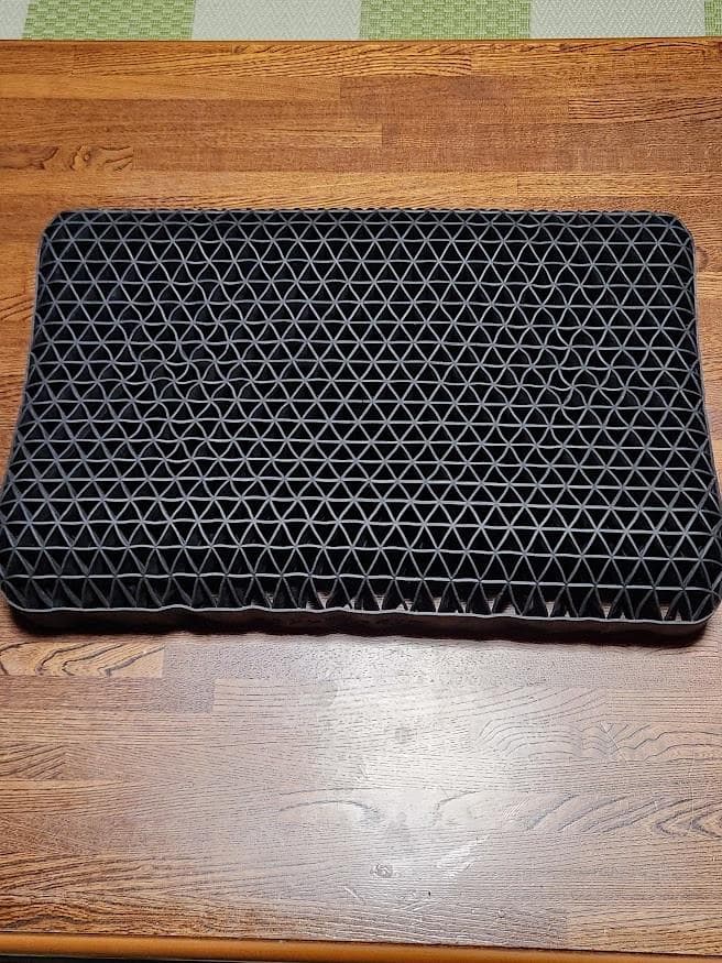 ヒツジのいらない枕　至極　ブラックレーベル枕カバー付き