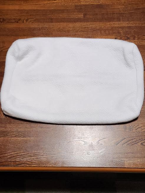 ヒツジのいらない枕　至極　ブラックレーベル枕カバー付き