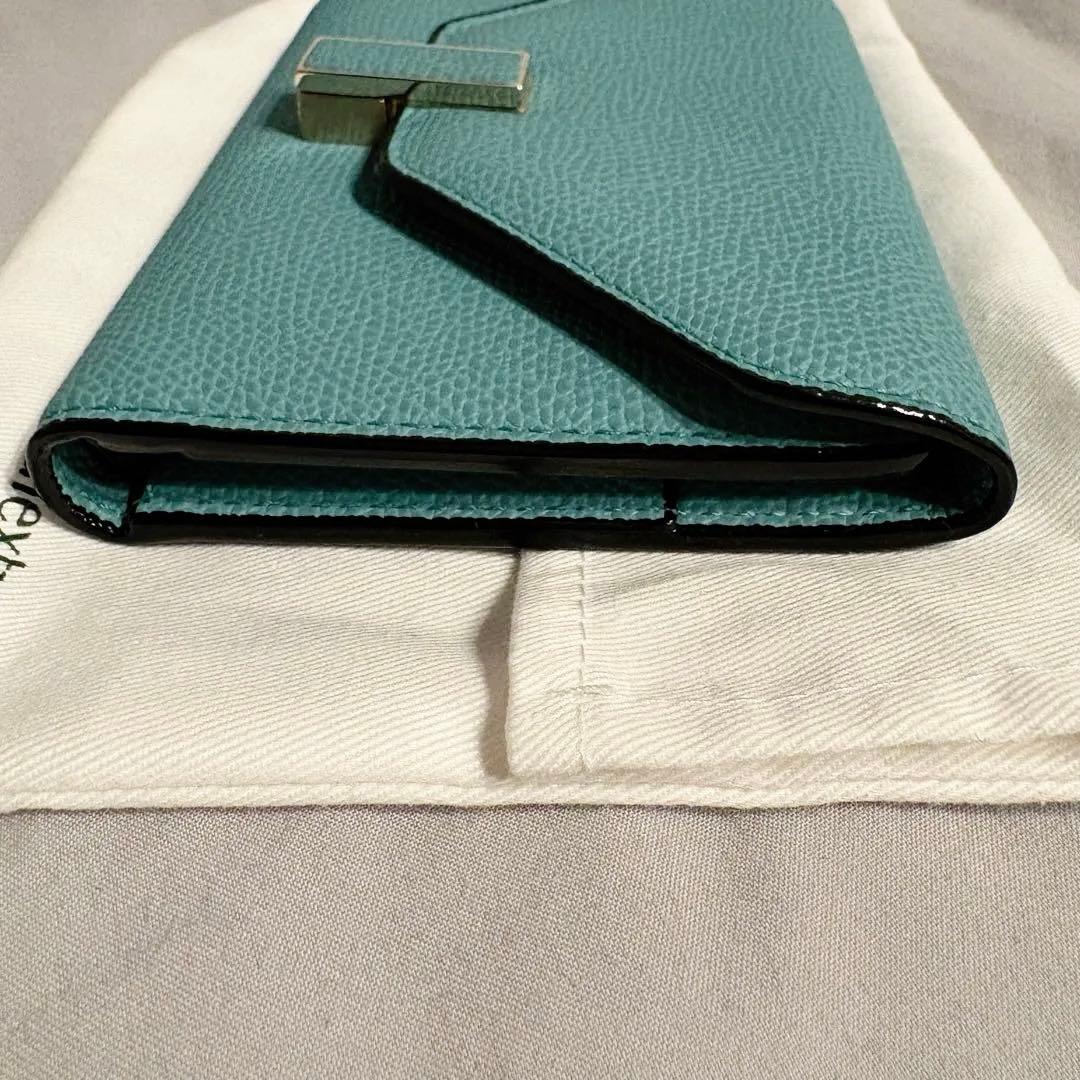 1回使用美品！購入1年未満Valextraレア色イジィデウォレット三つ折り財布