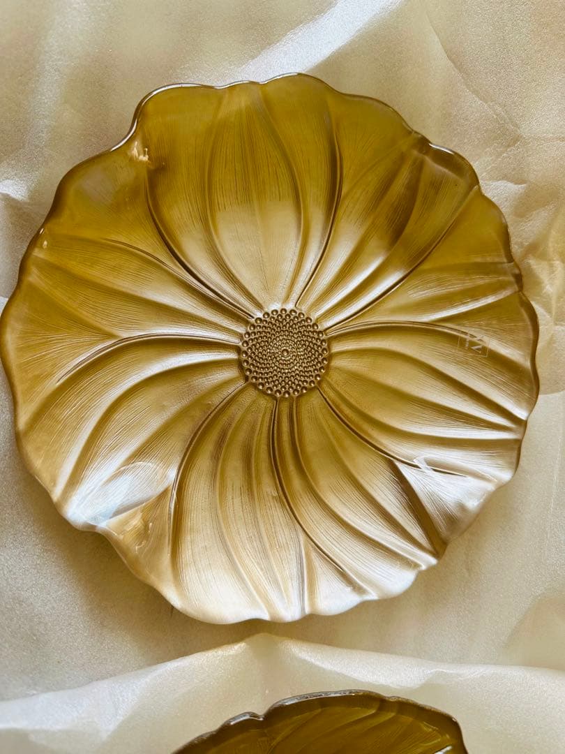 ルノーブル　イタリア　皿　マグノリア　ゴールド　フラワー