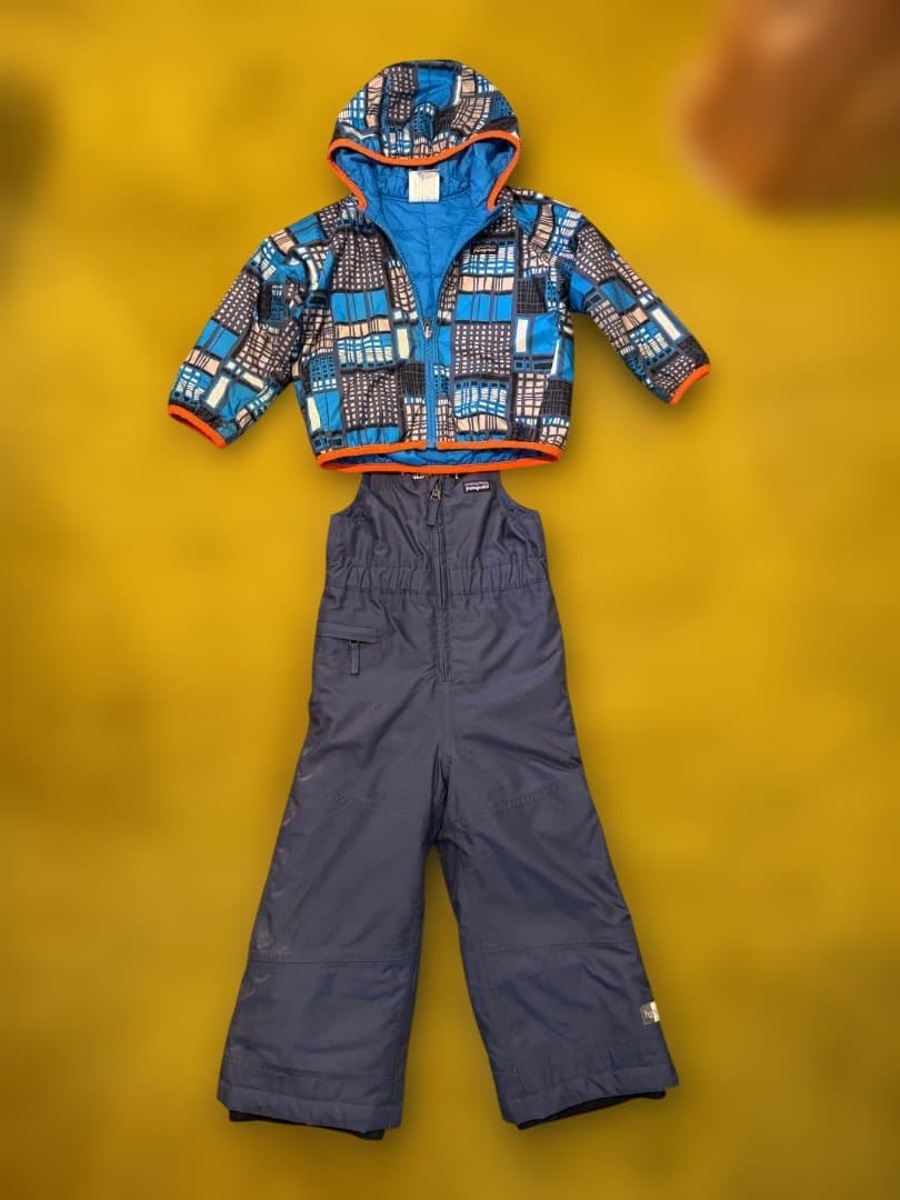 patagonia　キッズ　スノーウエア　Baby 3T　青紺柄