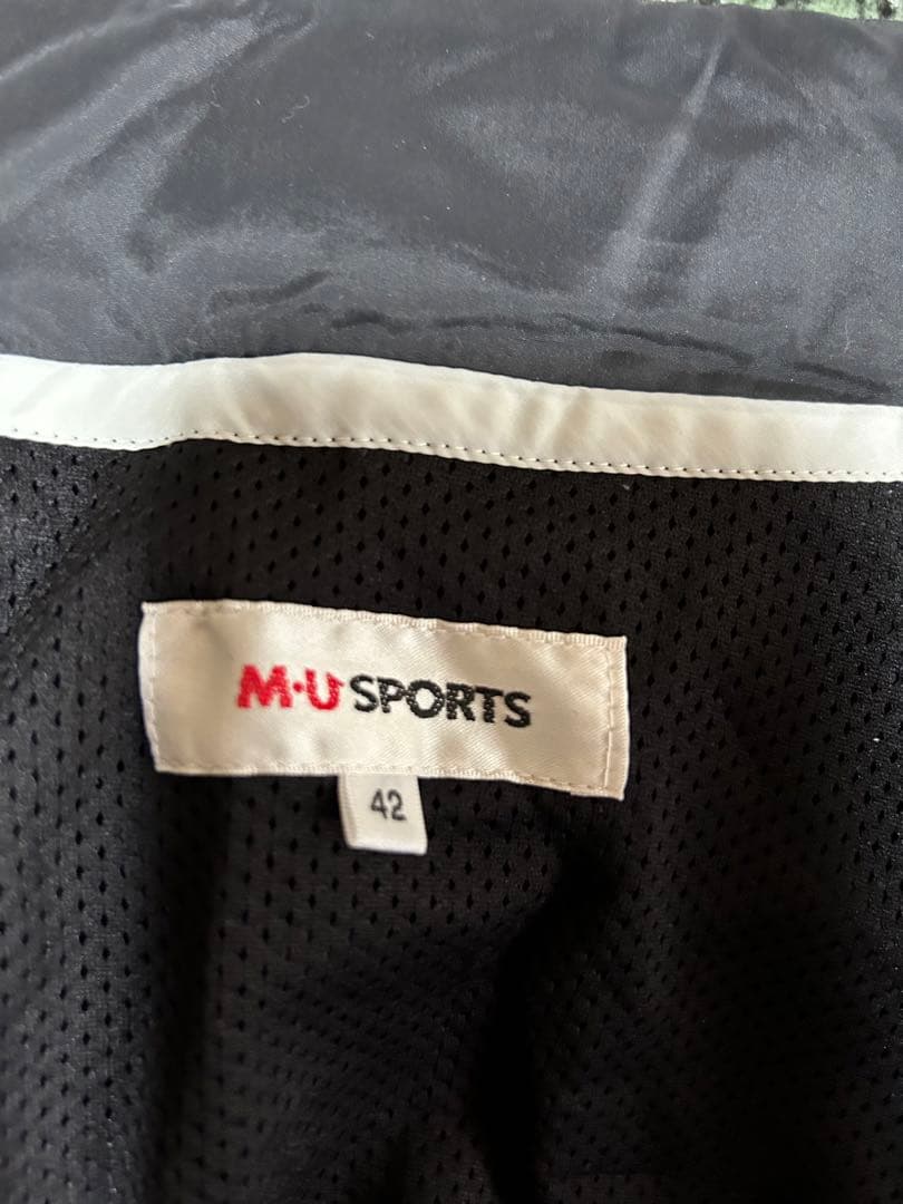 MUスポーツ　アウター