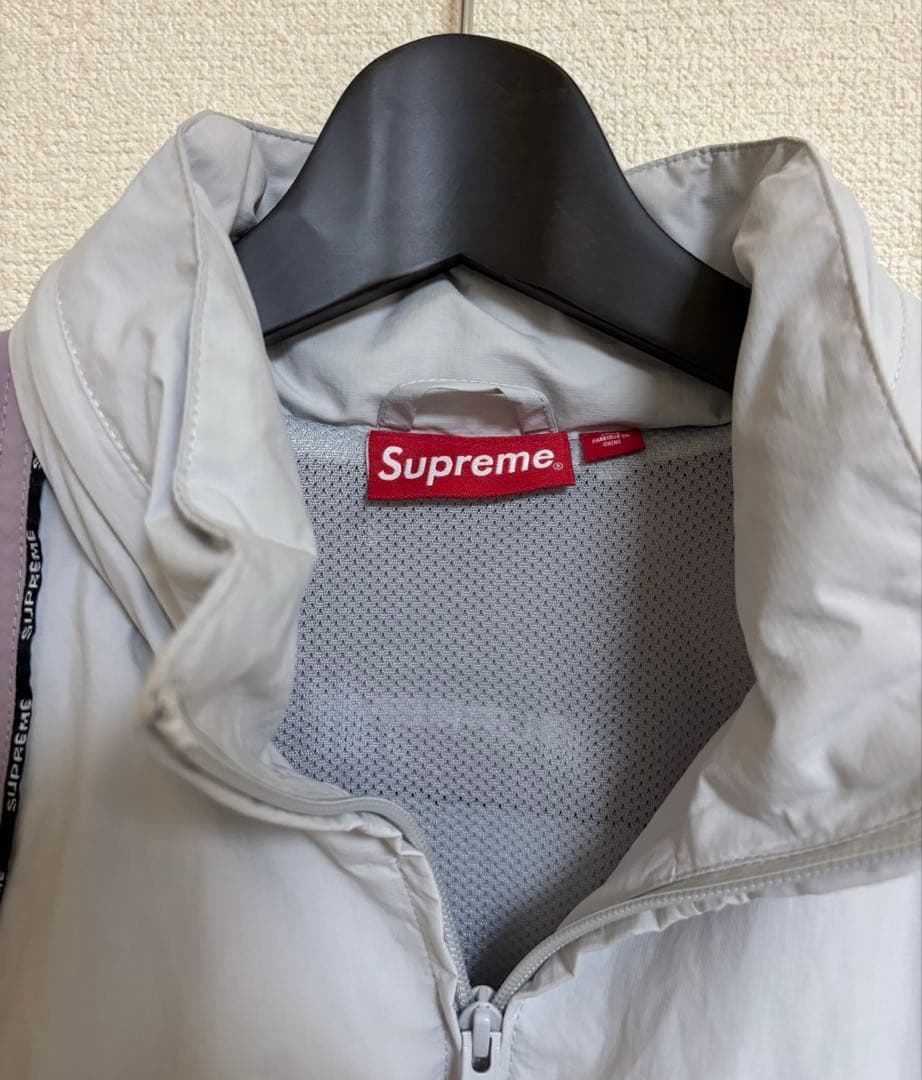 ジャケット・アウター Supreme Logo Piping Hooded Track Jacket