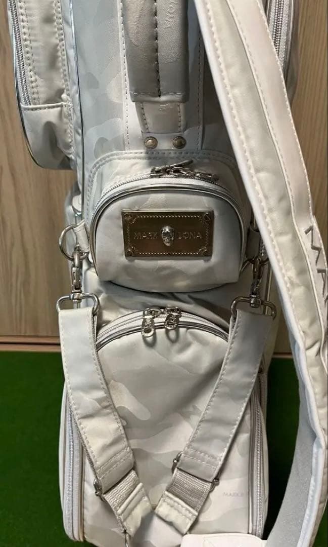 美品【キャディバッグ】マークアンドロナ　カモフラ　スカル　スタンド式　3点式