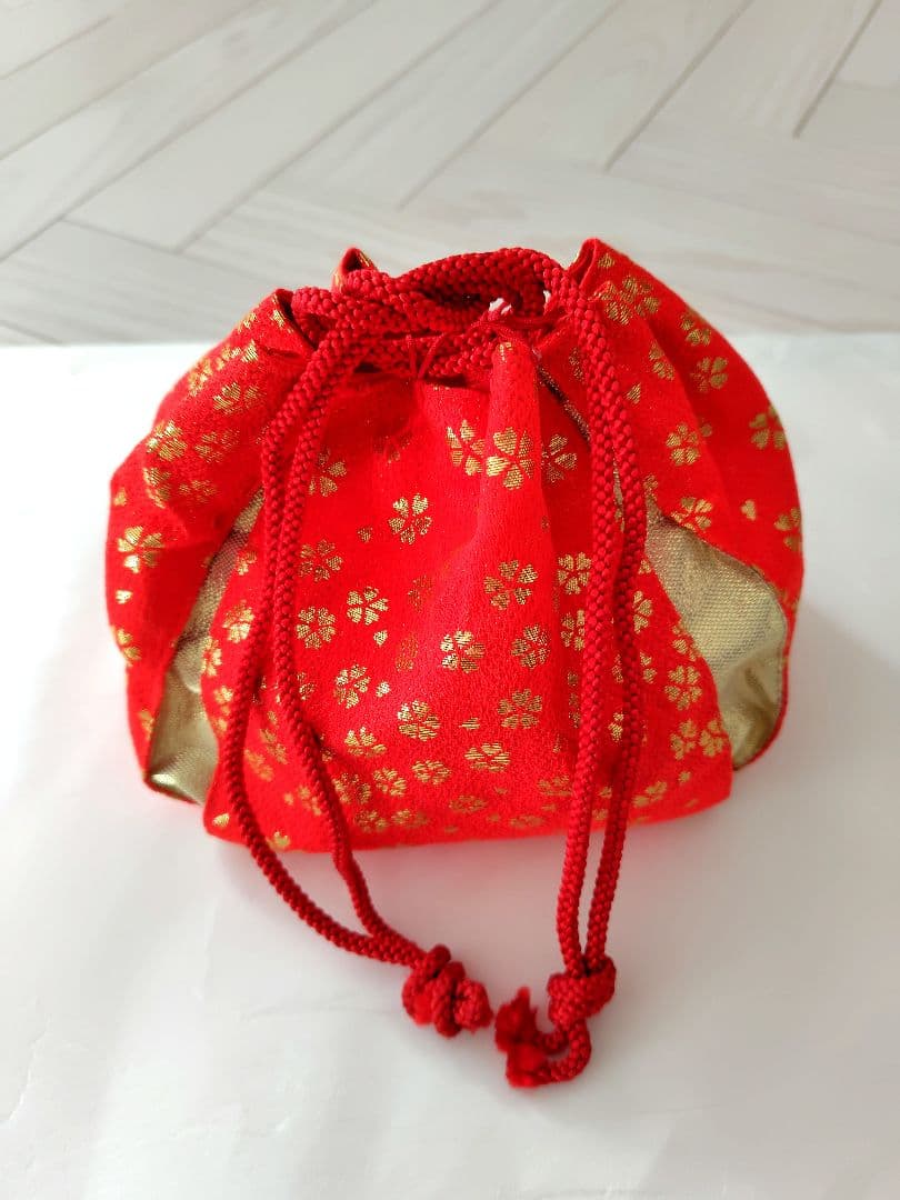 reo622　七五三 ３歳　着物セット　正絹　 お宮参りにも　草履　巾着