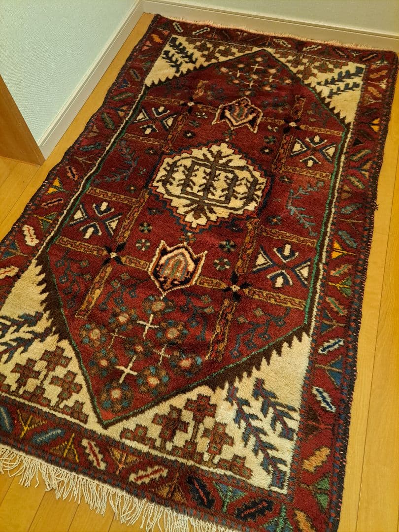 イラン　トライバルラグ　ヴィンテージラグ　ウール　手織り　ペルシャ絨毯