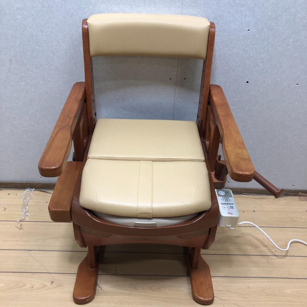 エミリー【暖房便座】自動快適脱臭　家具調トイレセレクトR 250525-1