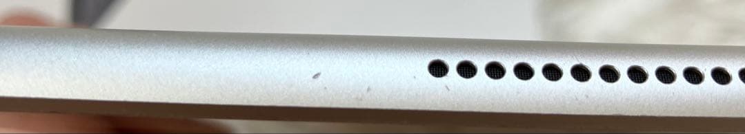 【完動品】iPad 第5世代 32GB SIMフリー 【すぐ発送】【付属品】