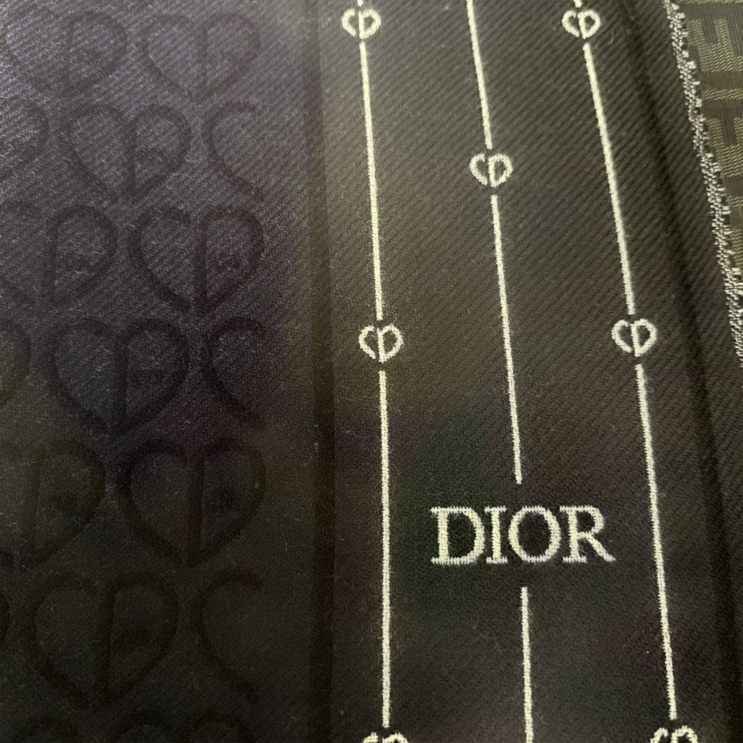 Dior ネイビー マフラー ロゴ入り