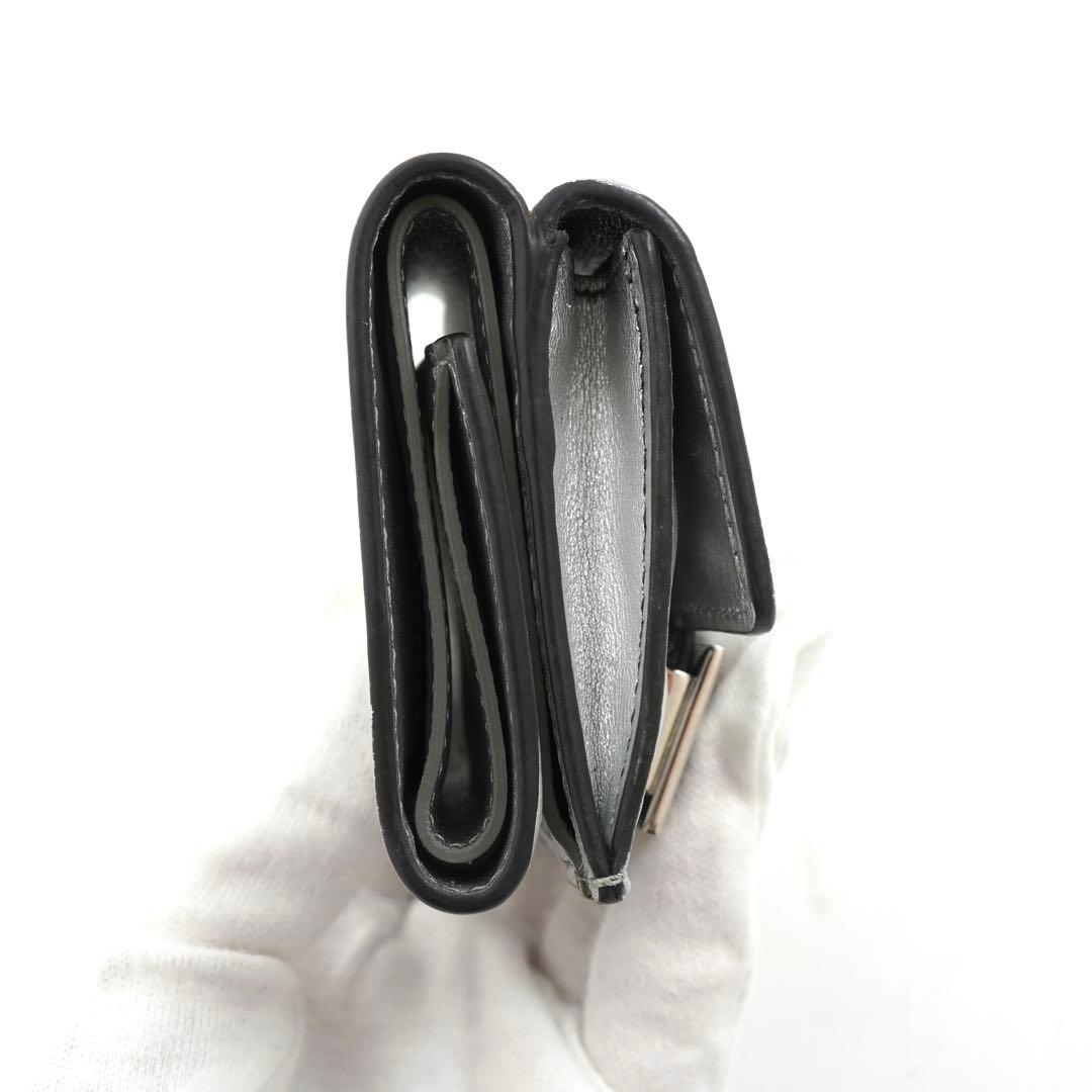 ✨新品未使用✨　FENDI ミニ財布　FFロゴ　ズッカ柄　エンボス　三つ折り