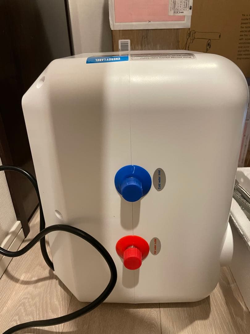 電気温水器 110V/1500W 小型電気温水器 30℃~65℃調節可