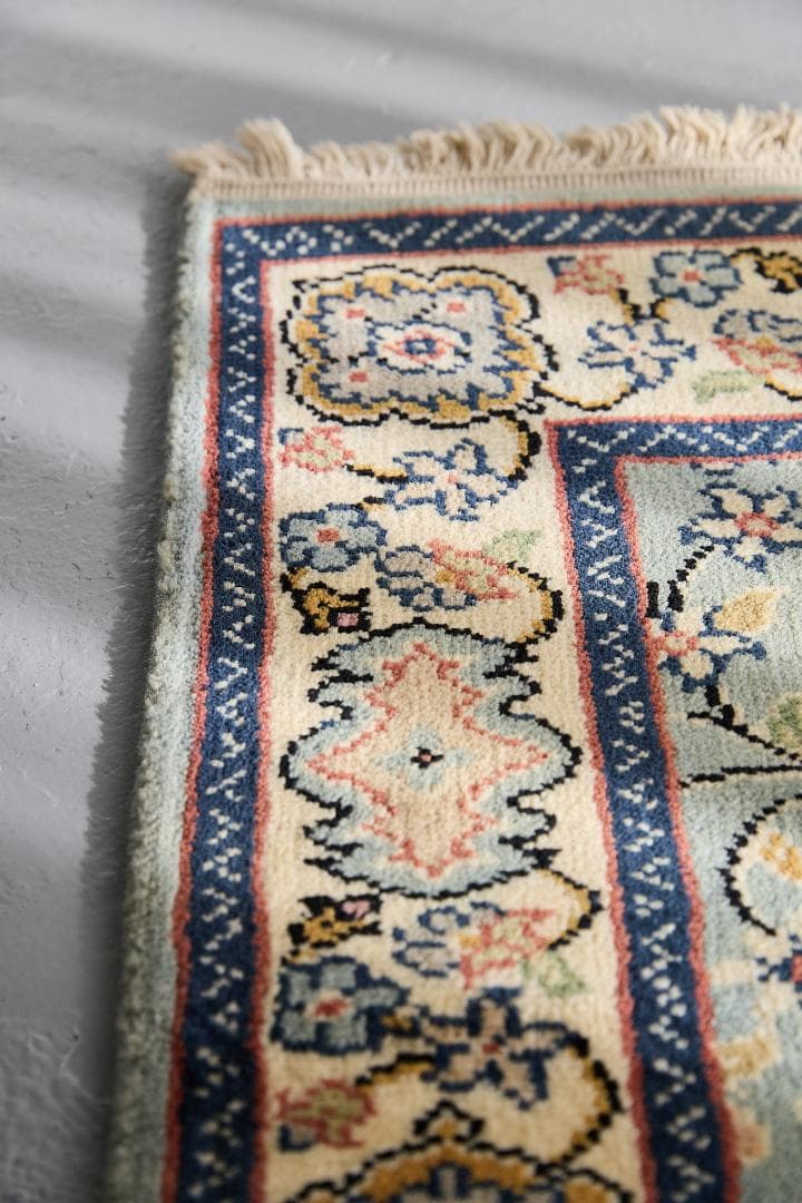 ヴィンテージラグ　ペルシャ絨毯　ナイン産（101×64cm）水色　青　黄　赤　緑