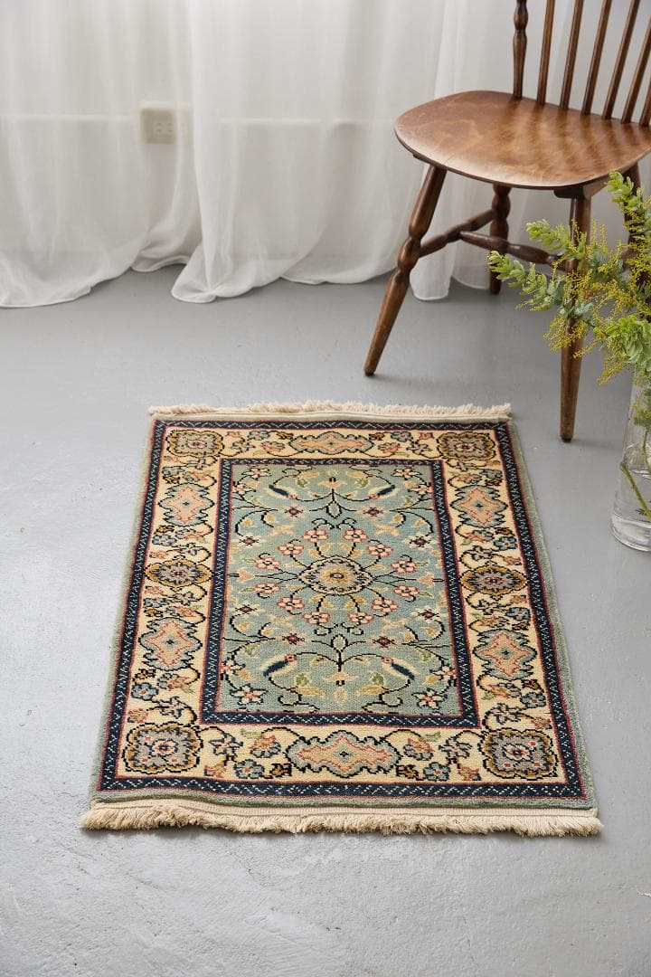 ヴィンテージラグ　ペルシャ絨毯　ナイン産（101×64cm）水色　青　黄　赤　緑