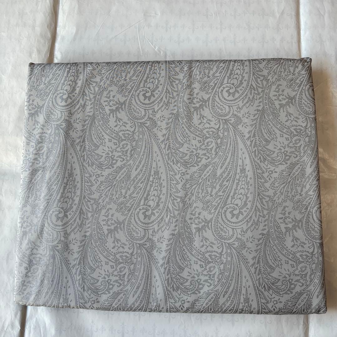 イヴサンローラン　掛け布団カバー　190 × 210 cm￼￼