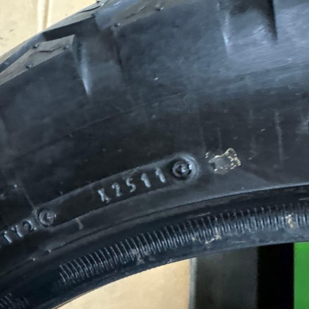 大*美様 ダンロップTT100GPチューブレス18インチ3.50/4.00 2本