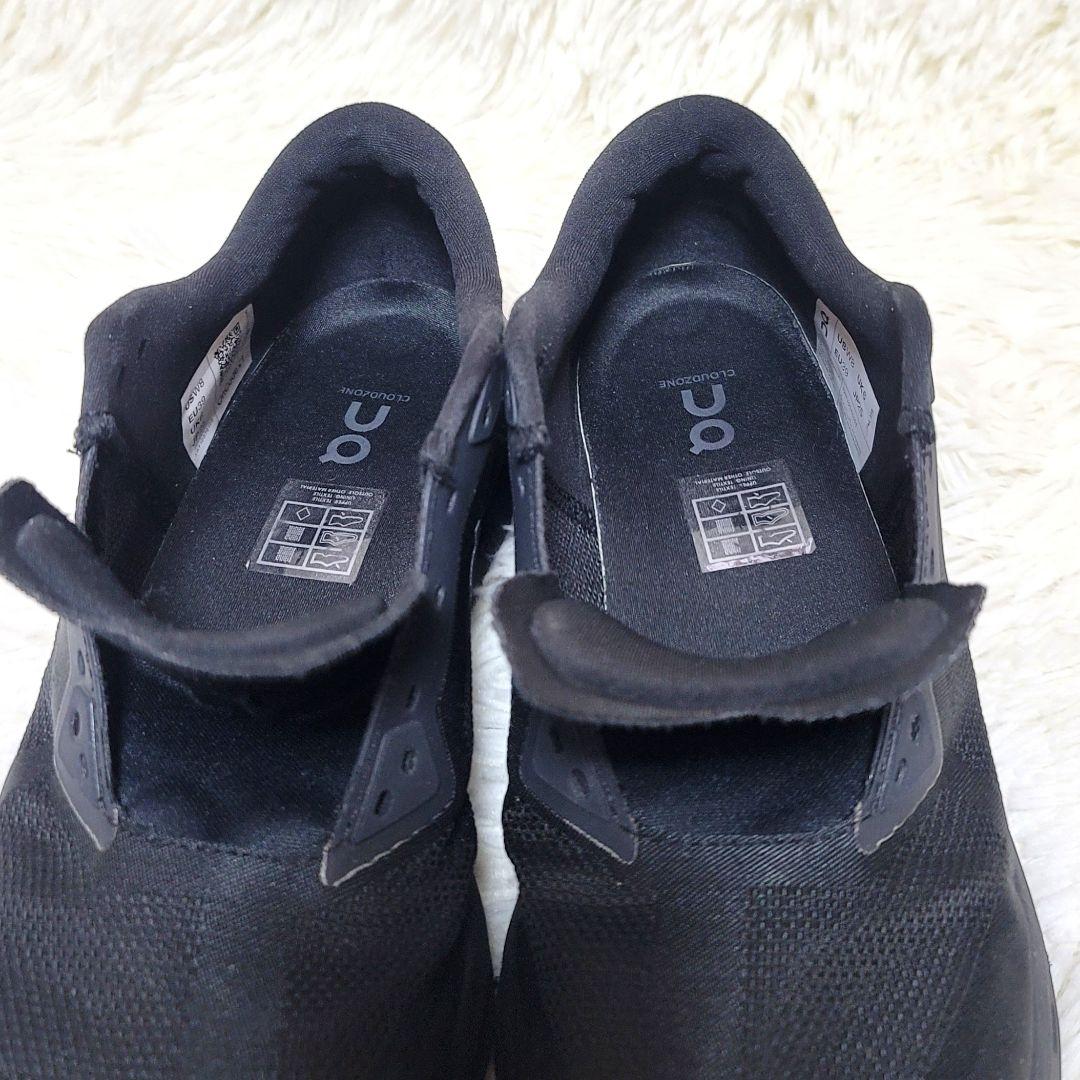 美品❤️On オン クラウドゾーン スニーカー ブラック 25
