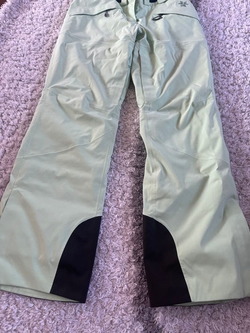 ゴールドウィン　スキーウェア　レディース　M 上下セット　2025