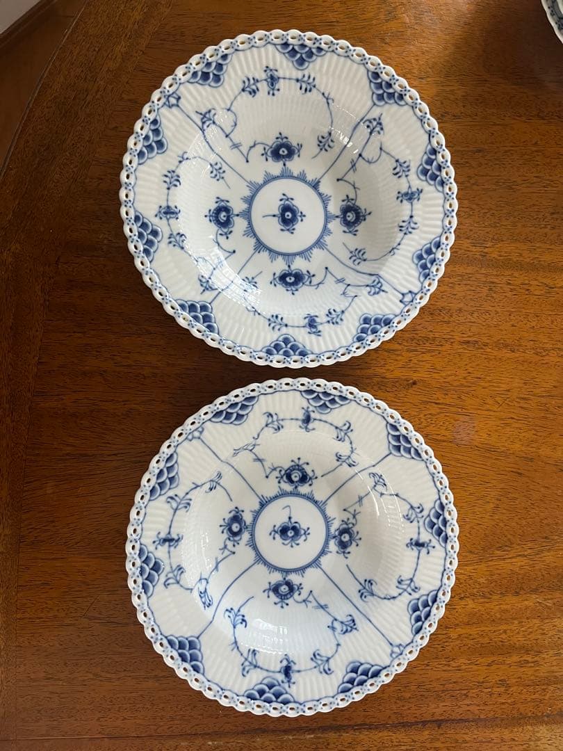 美品 ロイヤルコペンハーゲンブルーフルーテッドフルレースディーププレート23cm