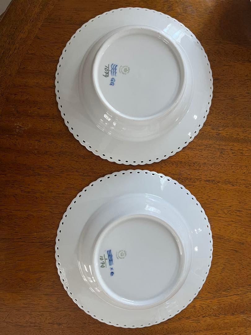 美品 ロイヤルコペンハーゲンブルーフルーテッドフルレースディーププレート23cm