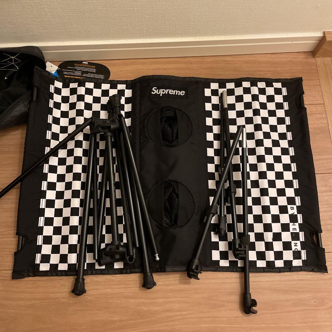 シュプリーム×ヘリノックス コラボテーブル