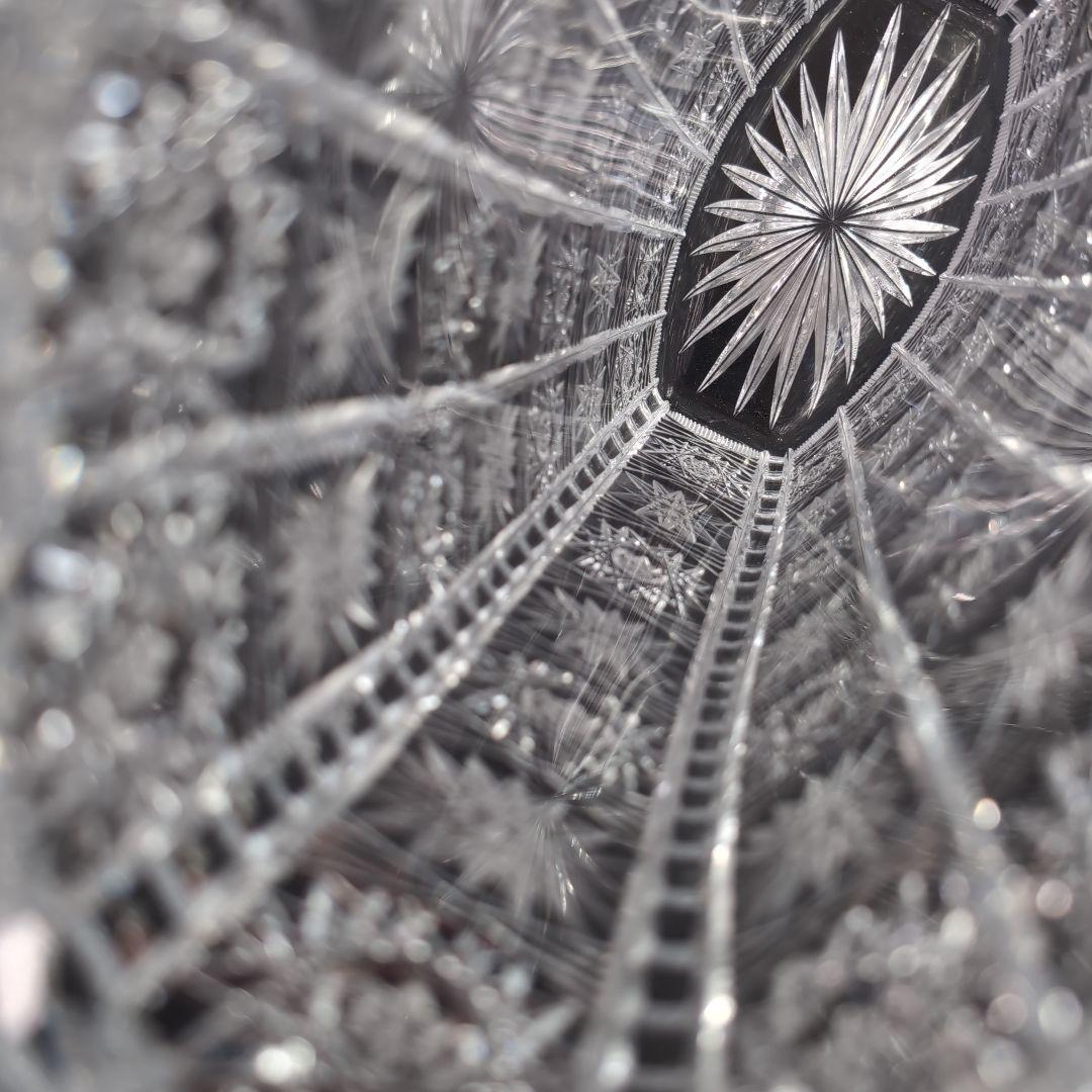 【ボヘミア】高級クリスタルガラス　フラワーベース　500PKデザインピンクラベル