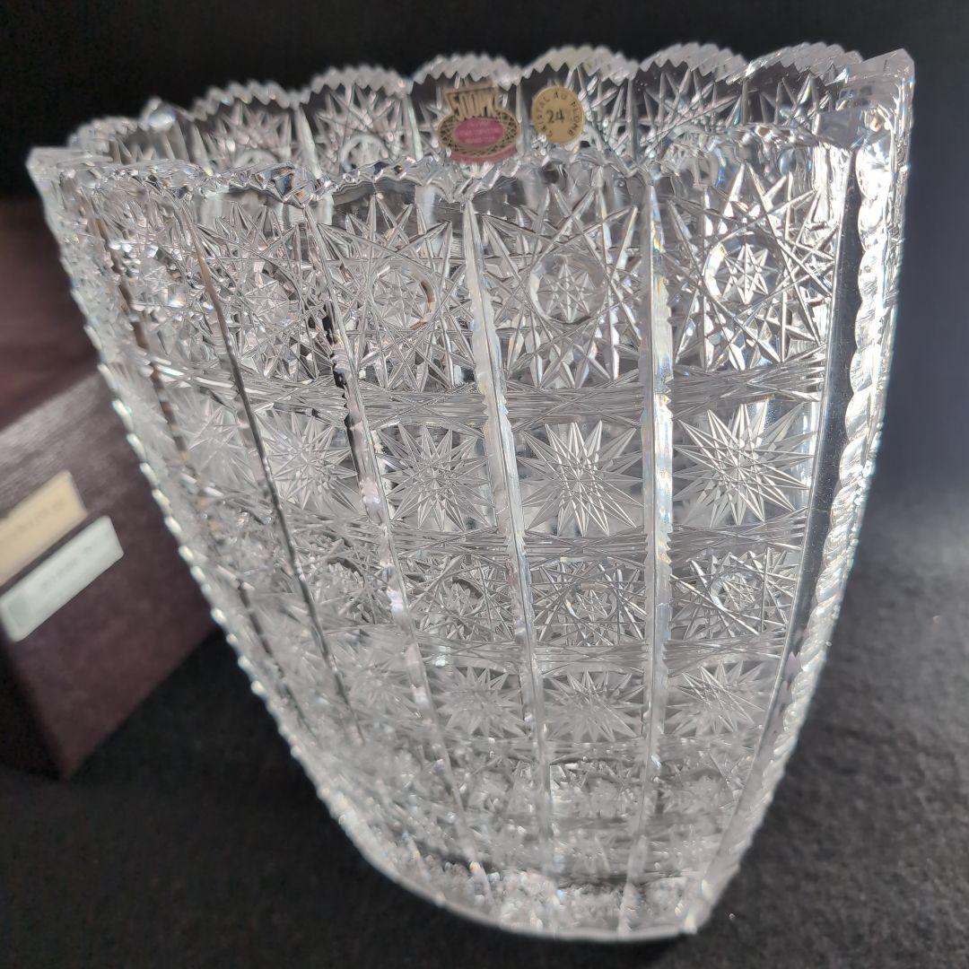 【ボヘミア】高級クリスタルガラス　フラワーベース　500PKデザインピンクラベル