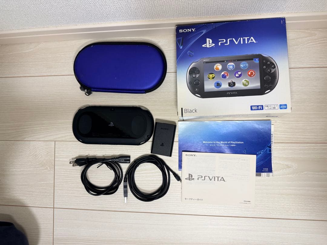 SONY PlayStationVITA PCH-2000 ZA11 本体