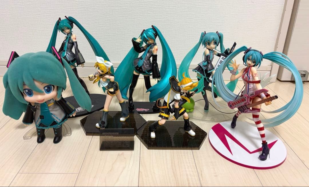 ボーカロイドフィギュア7体セット
