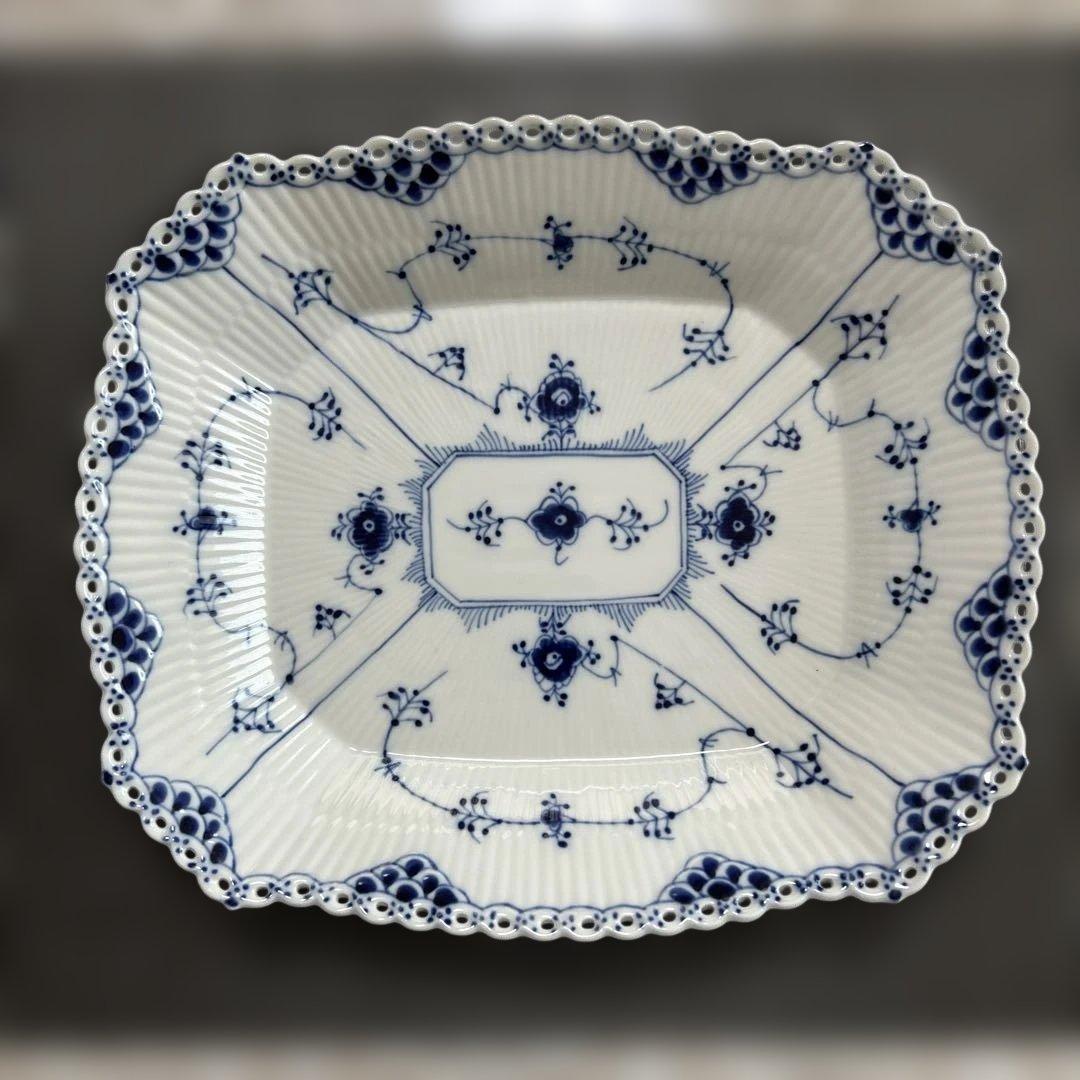 【⑤】ブルーフルーテッドフルレースケーキディッシュ