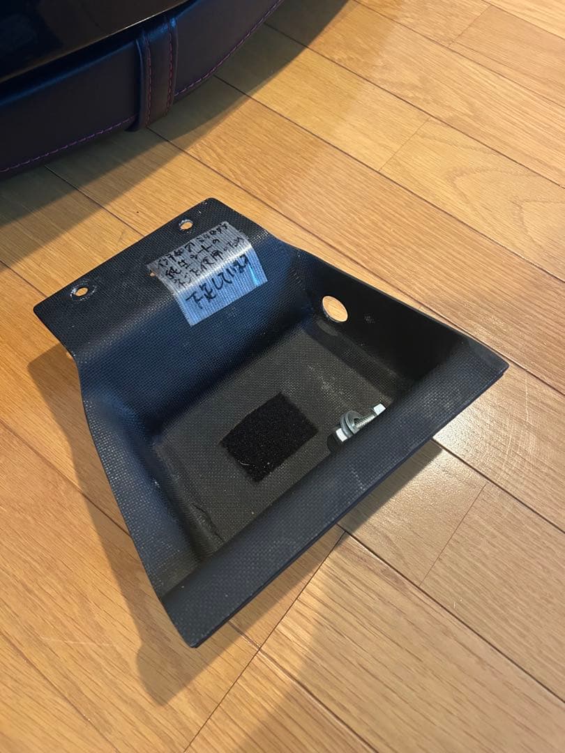 ハーレーXR1200用 K＆Hバイクシート 黒色 取り付けブラケット付き