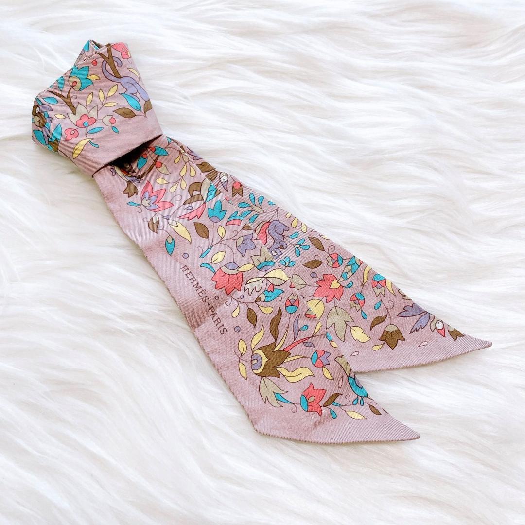 エルメス ツイリー モンスーンの庭 スカーフ ピンク　シルク100％