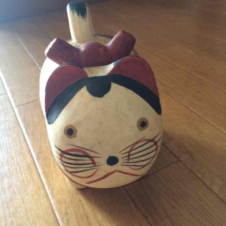 アンティーク猫の置物