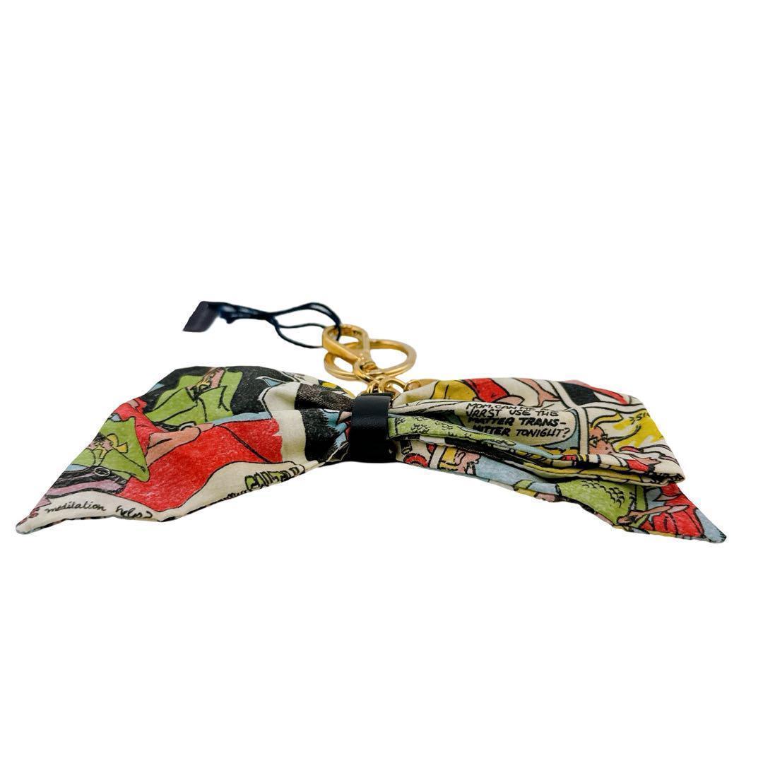 【新品・タグ付】プラダ リボン コミック柄 キーホルダー キーリング チャーム