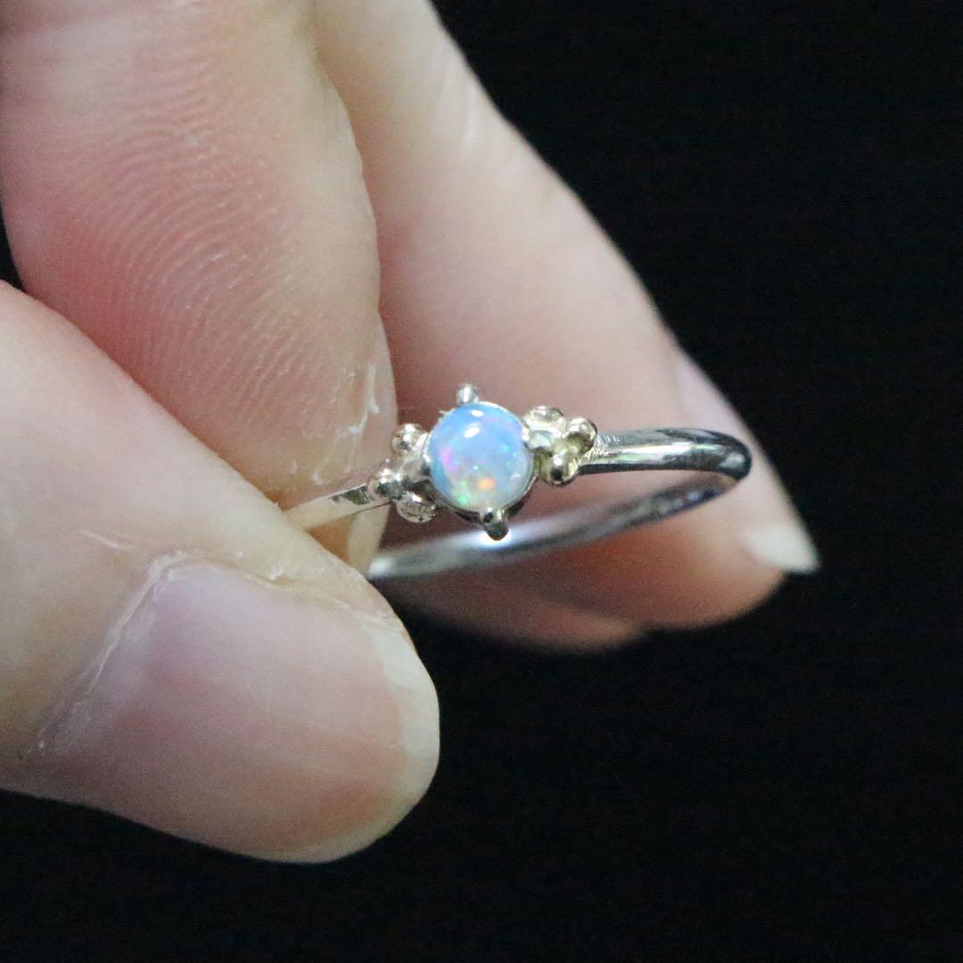 ふわりと遊色が揺れる∮オーストラリア産オパールのK10粒々シルバーリング11号強