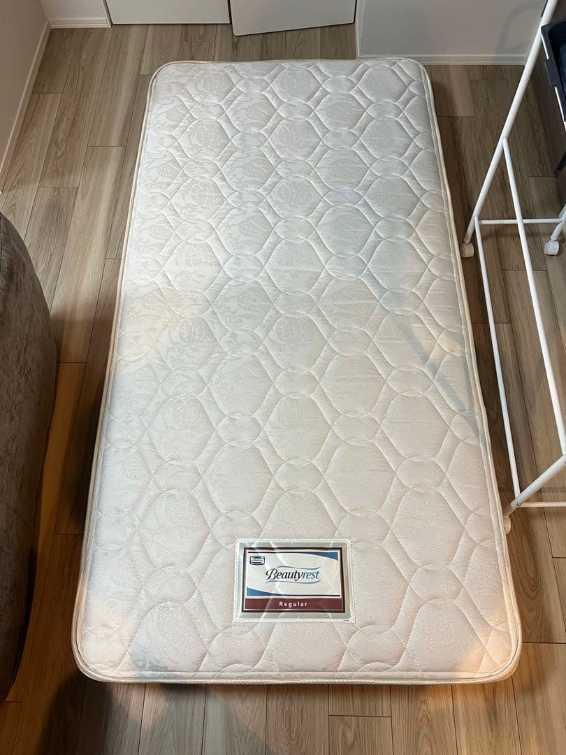 Simmons Beautyrest シングルマットレス