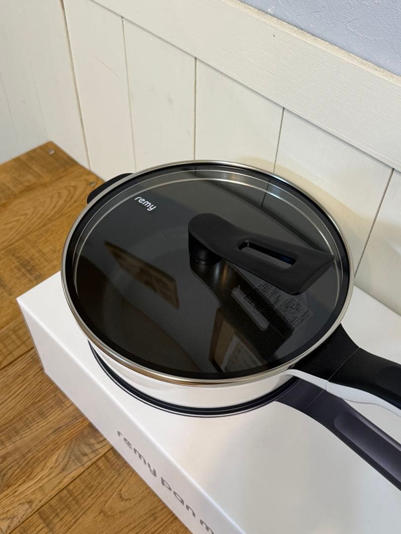 新品　レミパンミニ　フライパン　20cm ＲＨＦ-401 ホワイト