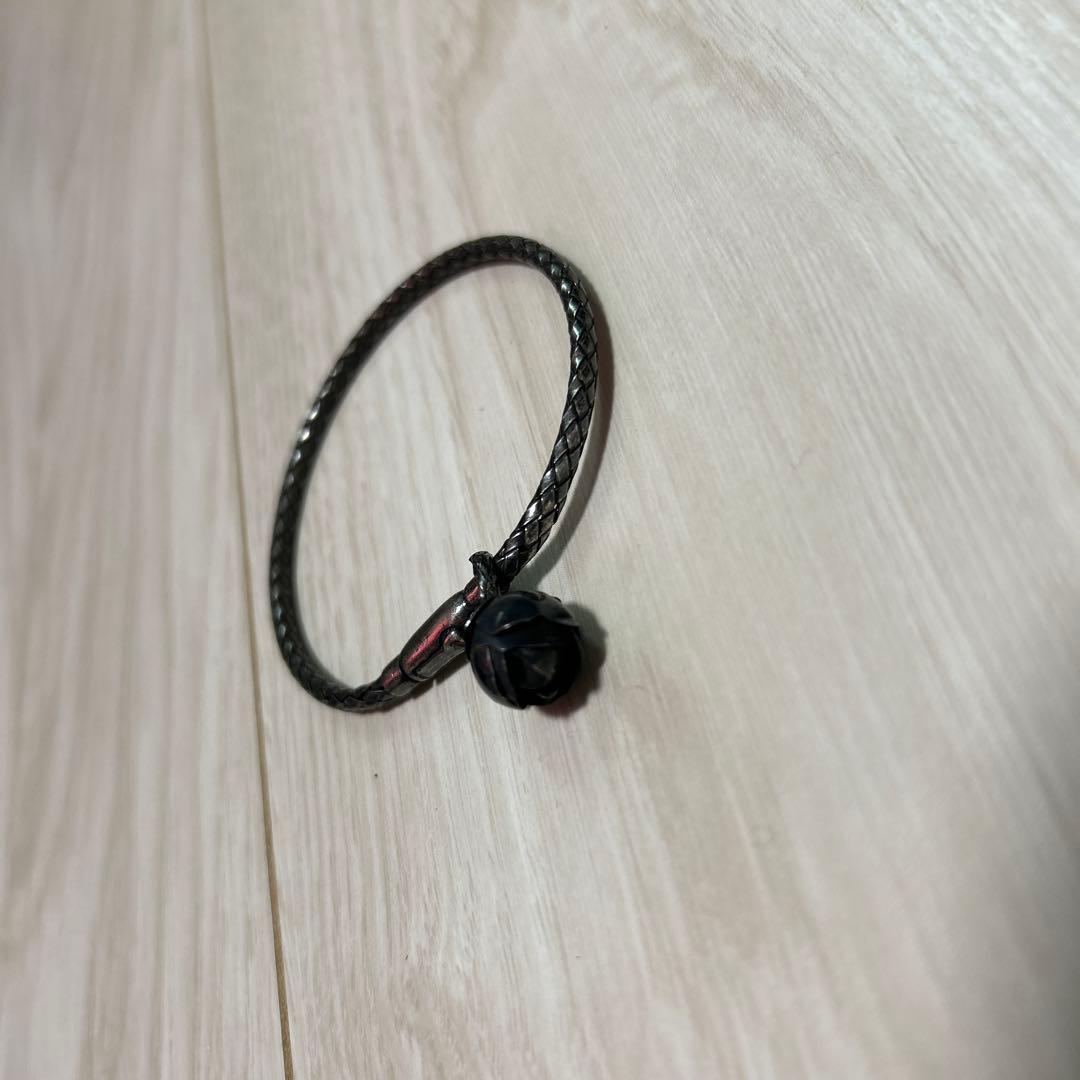 【希少】ボッテガヴェネタ　ブラック バラチャーム ブレスレット