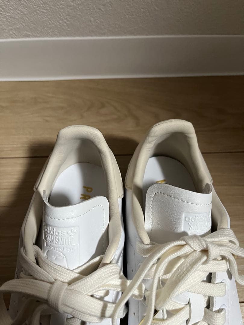 アディダス　スタンスミス　adidas stansmith トゥモローランド
