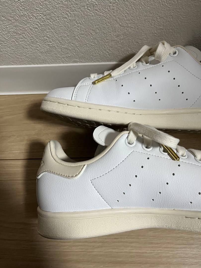 アディダス　スタンスミス　adidas stansmith トゥモローランド